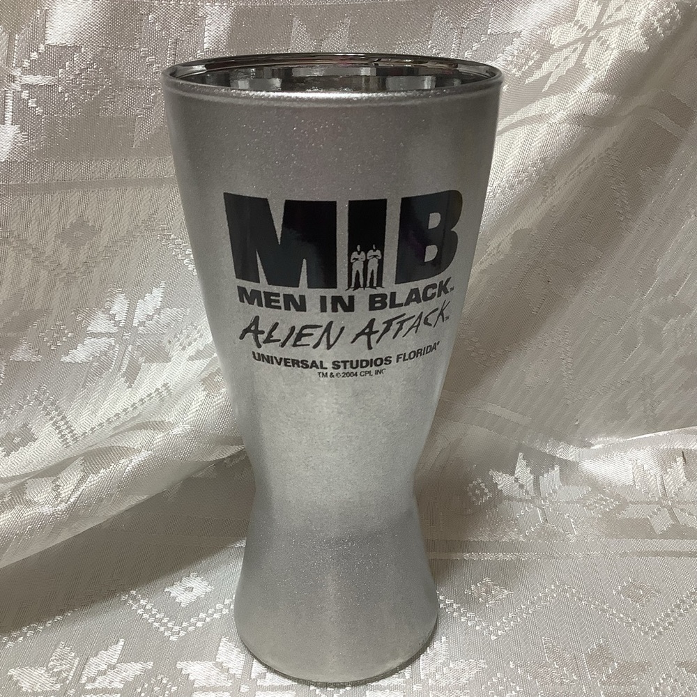 Universal Studios Florida Bar Glass Men In Black MIB Alien Attack 2004
